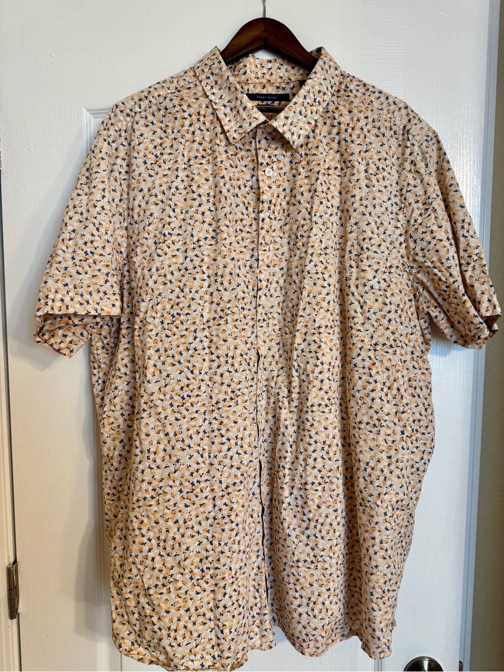 Perry Ellis Short-Sleeve Floral Button-Up Shirt